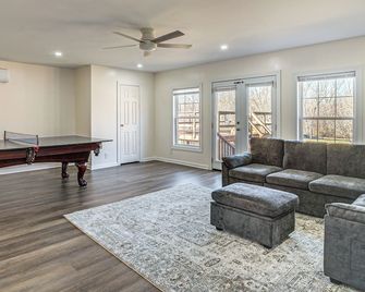 Secluded Family Home in Springfield, Pets Welcome! - Springfield - Sala de estar