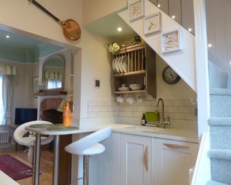 The Little House - Devizes - Kitchen