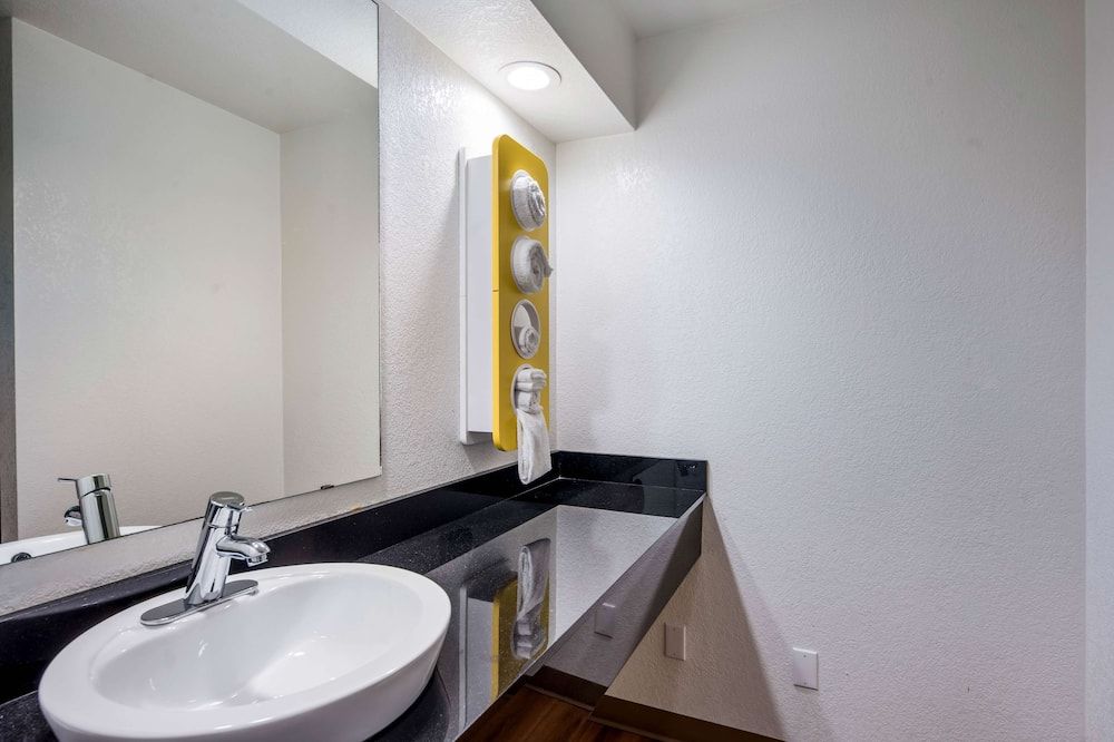 Motel 6-Irving, Tx - Irving Dfw Airport East - אירווינג - חדר רחצה