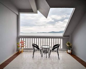 Jansom Beach Resort - Mueang Ranong - Balcony