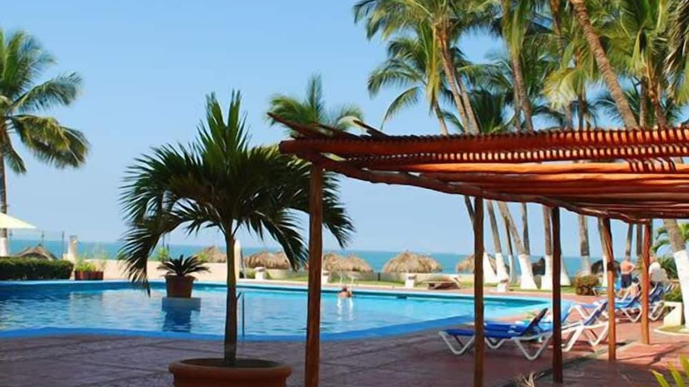 Bahía del Sol Beach Resort