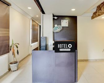 Deluxe Akshaya Pride - Vijayawada - Front desk