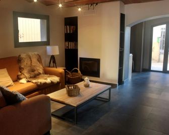 Amaroq Explorers Basecamp - Tremp - Sala de estar