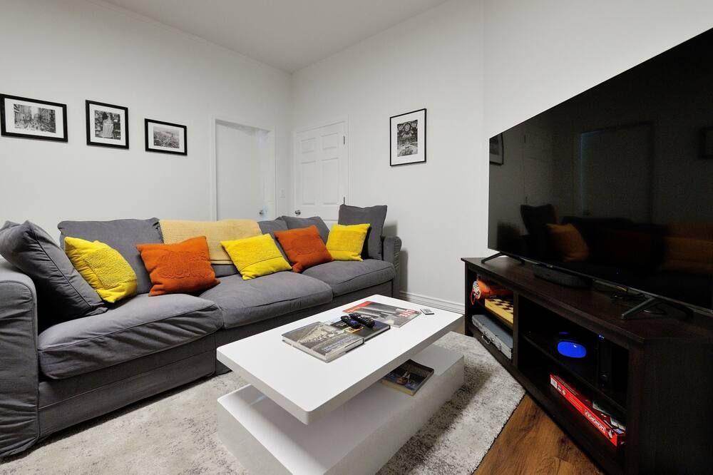 Private and Cozy 3 Bedroom in the heart of Manhattan. - نيويورك - غرفة معيشة
