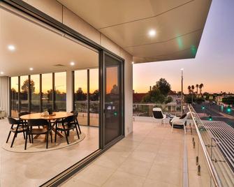 Indulge Apartments - City View Penthouses - Mildura - Balcony