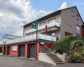 Hotel-Restaurant-Weingut Kapellenhof - Klotten - Gebouw