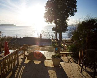 Comfortable luxury suite with epics views, on the Beach, Sunshine Coast - Halfmoon Bay - Balcón