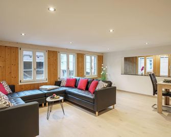 Staybrienz - Lake Brienz Family Holiday Apartment - Brienz - Living room