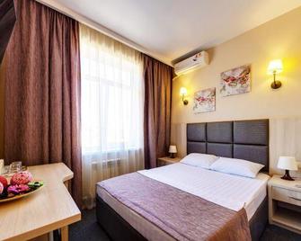 Hotel Marton Sholokhova - Rostov on Don - Bedroom