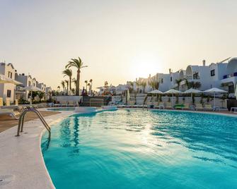 Bakour Lanzarote Splash - Puerto del Carmen - Pool