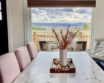 Breathtaking 180 degree Lake Views - Granby - Comedor