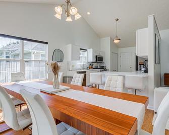 Upscale Home Near Blossom, Cvnp, Ski Resorts - Cuyahoga Falls - Kitchen