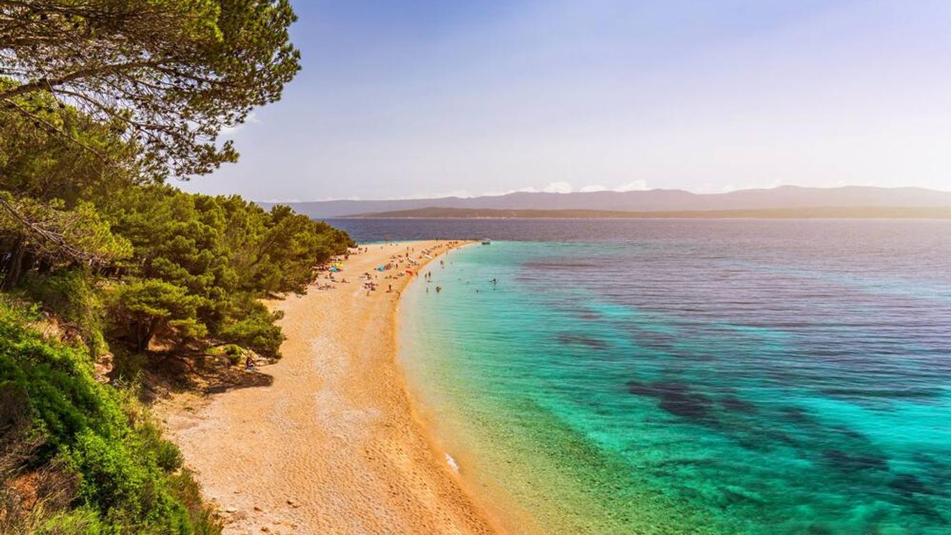 Zlatni Rat Beach Resort