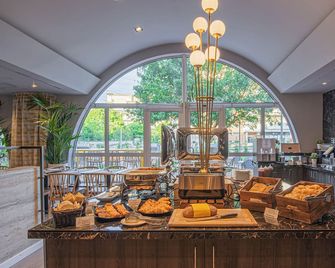 Castrum Hotel Szekesfehervar - Székesfehérvár - Buffet