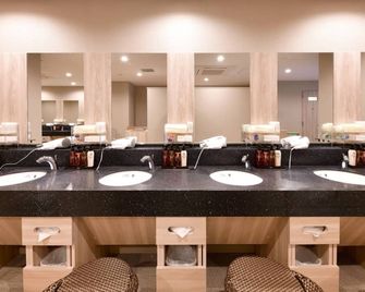 Vessel Hotel Campana Nagoya - נאגויה - מסעדה