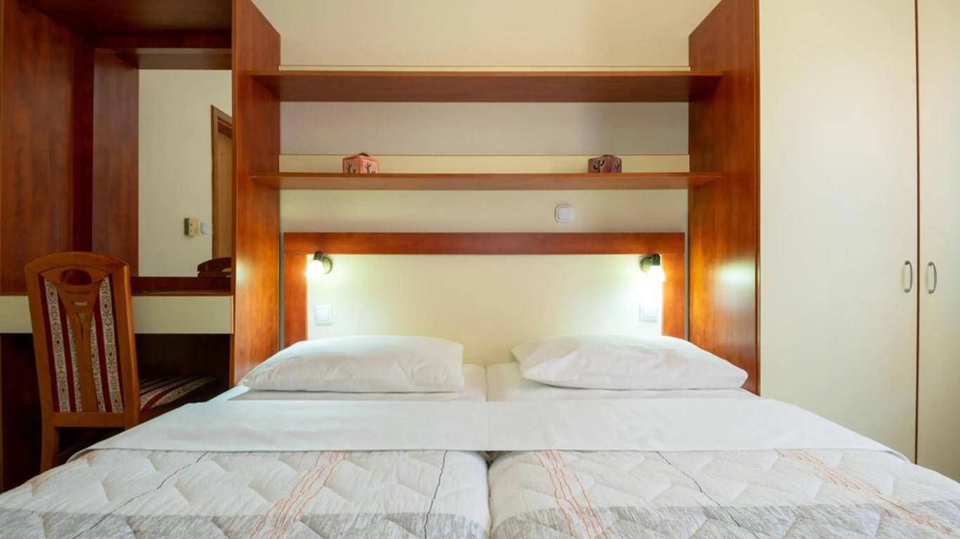 Hotel Adria