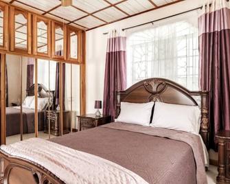 Joyful Ambiance Retreat - May Pen - Habitación