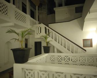 zLife Stone Town - Zanzíbar - Escaleras