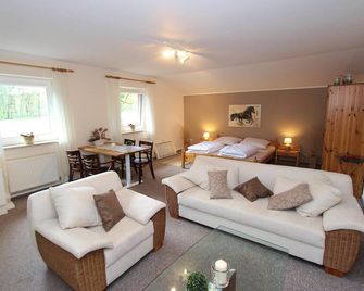 Holiday Home in Kirchdorf With Swimming Pool,terrace, Garden - Kirchdorf - Sala de estar