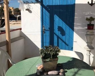 Traditional house in historical district close to the harbour and the castle - Almería - Restaurante