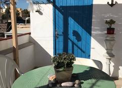 Traditional house in historical district close to the harbour and the castle - Almería - Restaurante