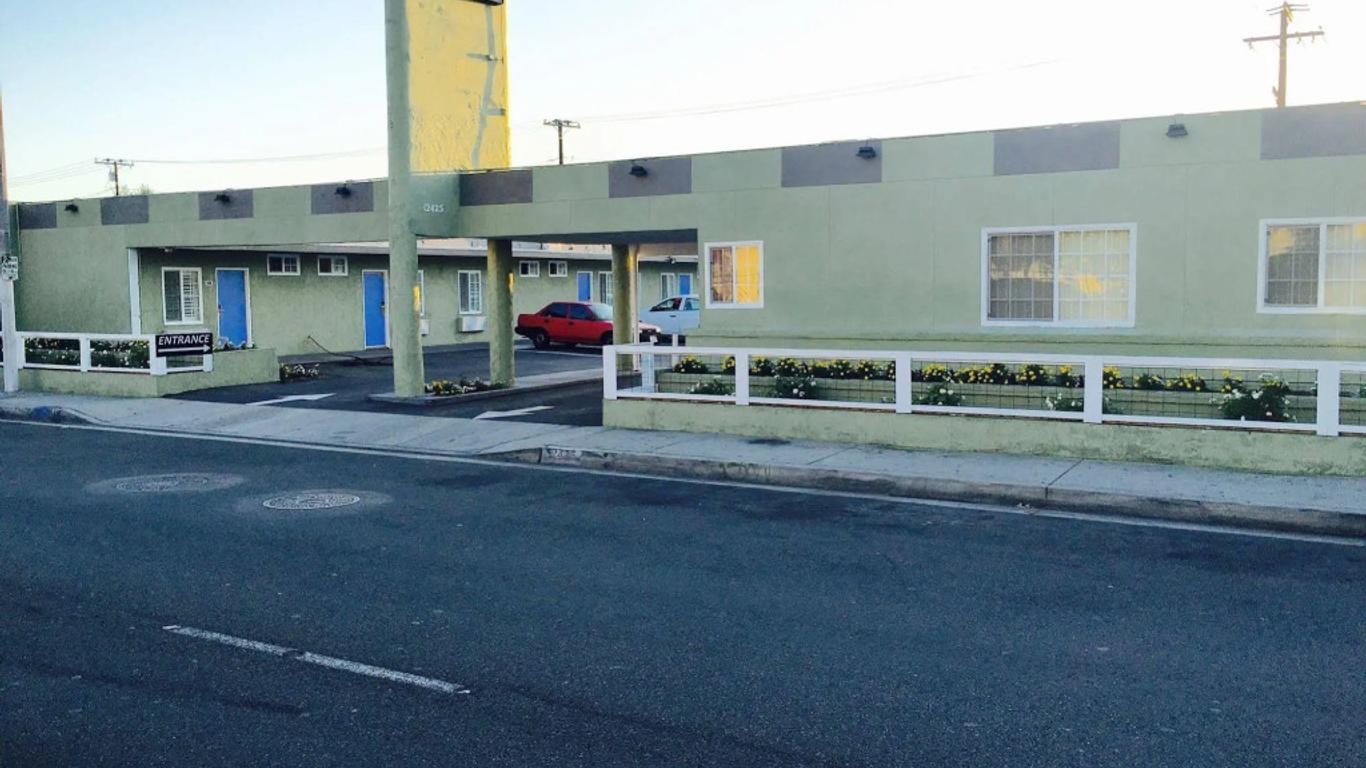 聯排住宅汽車旅館 - 陵伍德