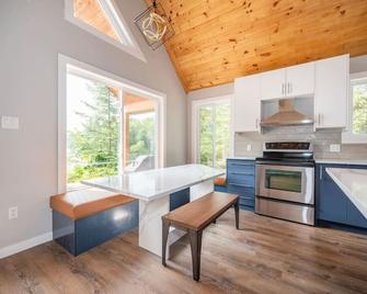 Your Home, Away from Home! - Fort-Coulonge - Kitchen
