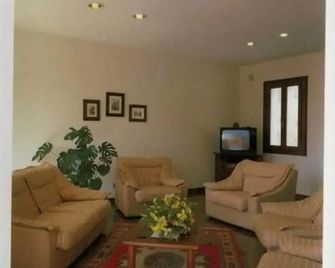 Albergo Volpara - Mussolente - Sala de estar