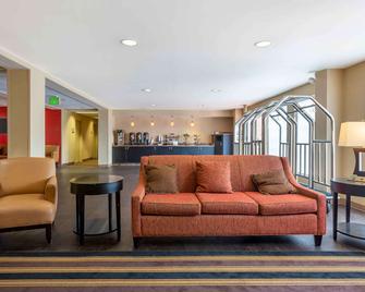 Extended Stay America Suites - Secaucus - New York City Area - Secaucus - Living room