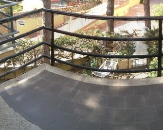 Two-room apartment 30 meters from the beach in the beautiful Gulf of NAREGNO - Capoliveri - Balcone