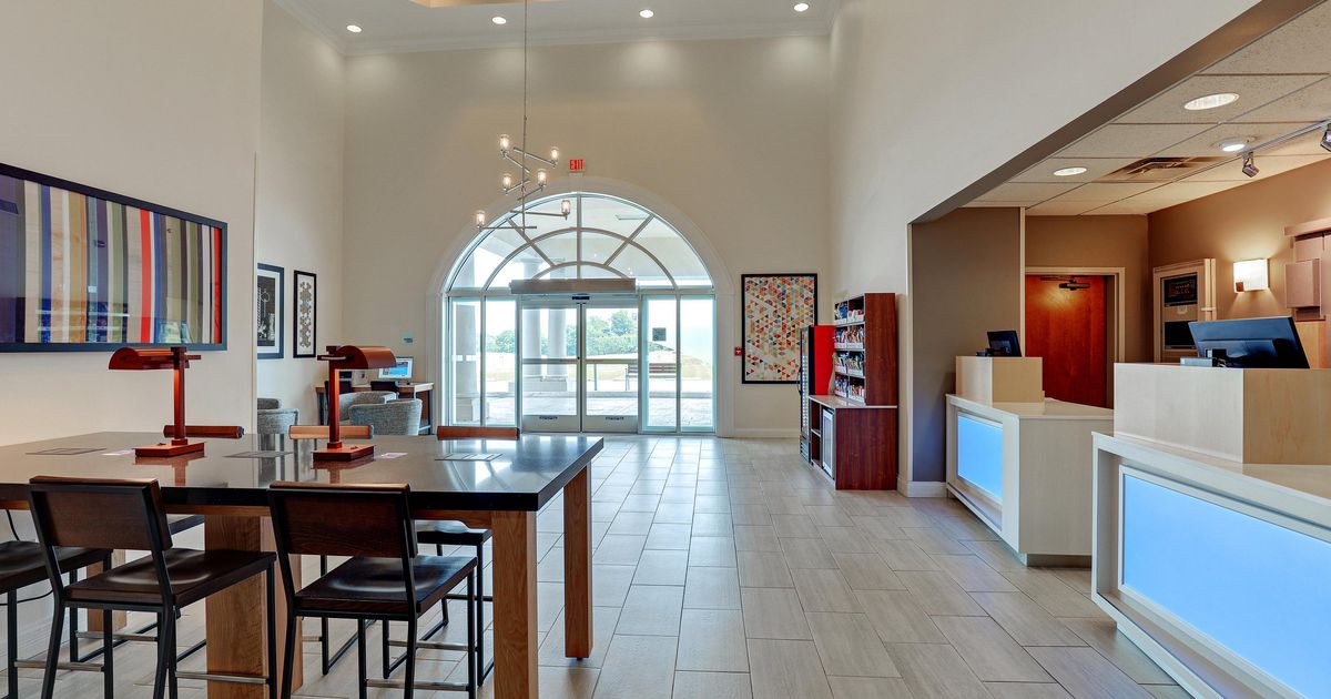 Holiday Inn Express Campbellsville ab 94 €. Hotels in Campbellsville