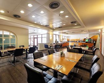 Achat Hotel Heppenheim - Heppenheim - Ресторан