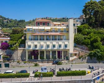 Hotel Venere Azzurra - Lerici - Building
