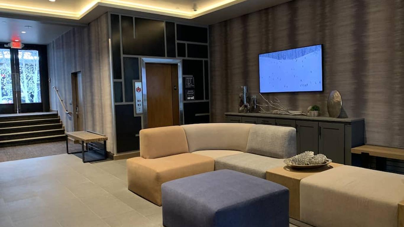 Aspen Square Condominium Hotel