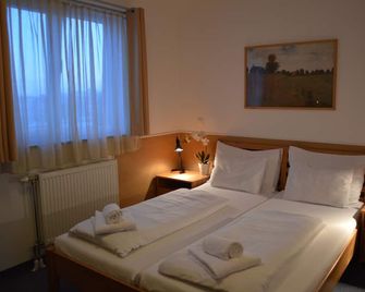 Hotel Donaustadt Kagran - Viena - Habitación