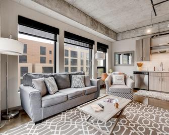 Sable 409 - One Bedroom - Minneapolis - Living room