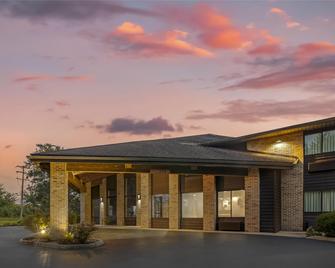 Best Western Shippensburg Hotel - Shippensburg - Gebäude