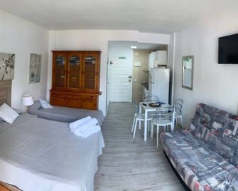 Benal Beach resort pools&slides are already open - Benalmádena