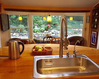 The ClubHouse in the heart of Chagrin Falls. - Chagrin Falls - Dining room