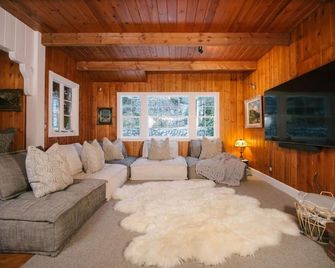Cedar Snow Cottage in Alps of Lake Arrowhead - Twin Peaks - Salon
