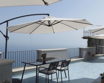 Lena Magda B&B - Furore - Balcony