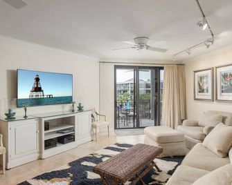 Sundial on the Atlantic Ocean View - Key West - Wohnzimmer