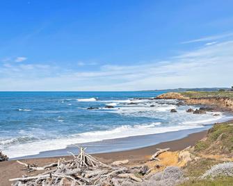 Azul Inn San Simeon - San Simeon - Beach