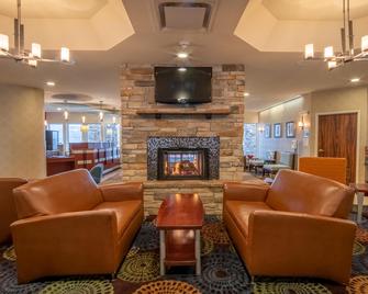 Holiday Inn Express & Suites Pittsburgh Airport - Πίτσμπεργκ - Σαλόνι