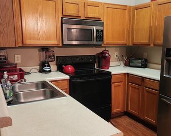 Peaceful Family Retreat in Villa Rica 2BR/2BA with Comfort and Charm! - Villa Rica - Keuken