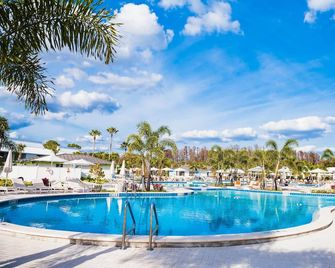 Monthly Stay | Dedicated Workspace | Wesley Chapel | 3br, Near Tampa | Optional Resort Amenities - Wesley Chapel - Zwembad