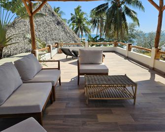 Casa del Golfo El Salvador - La Unión - Balcón