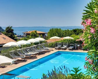 Residence La Filanda - Costermano - Piscina