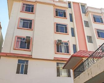 Hotel Lake Palace - Jaipur - Building
