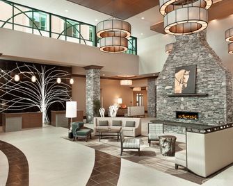 Embassy Suites by Hilton Saratoga Springs - סאראטוגה ספרינגס - לובי